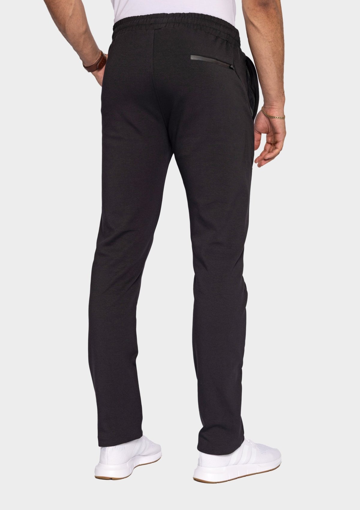 Black SCR Classic men's tapered tall-fit sweatpants, back view