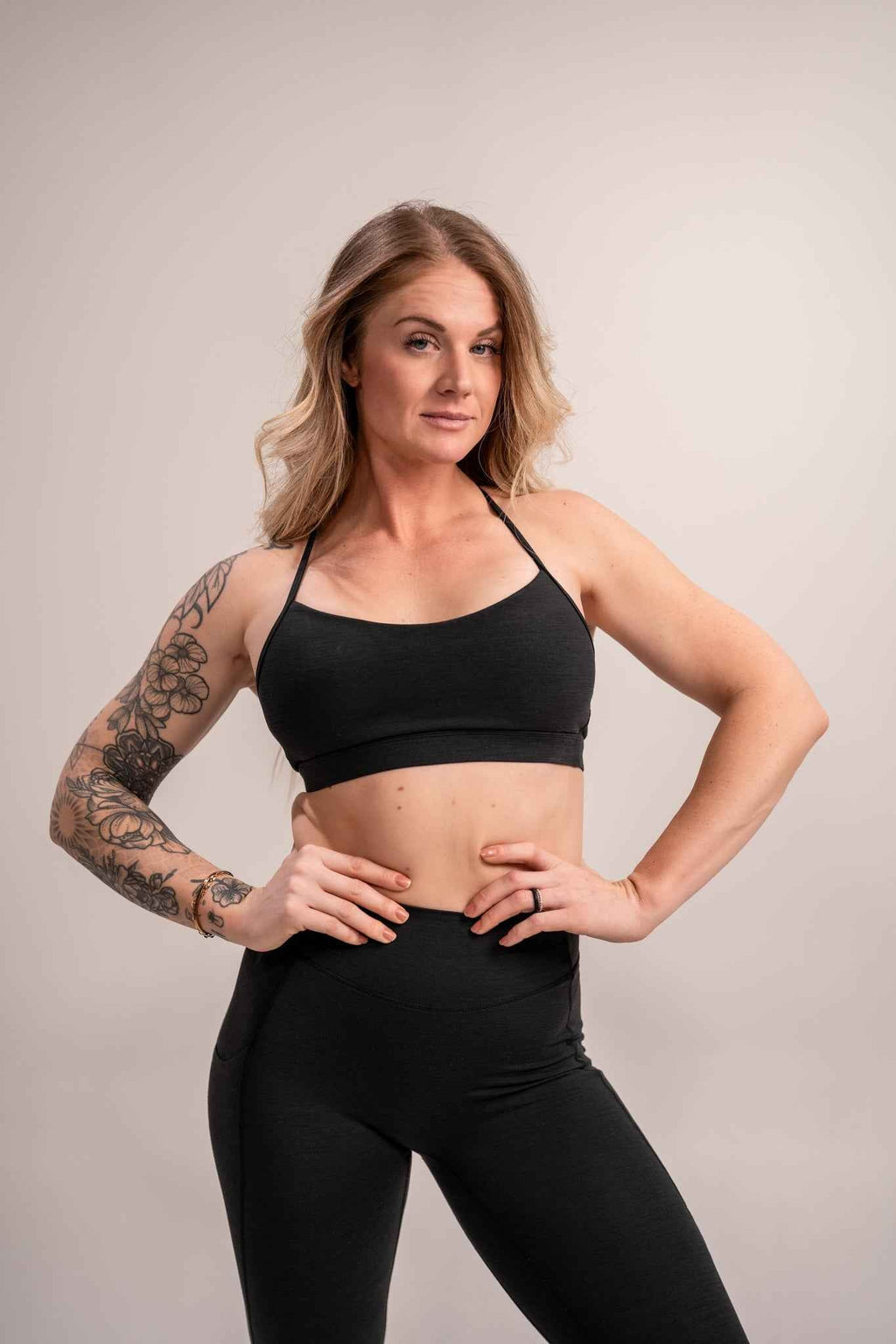 WOMEN'S | DEBUT SPORTS BRA : BLACK - My Love for Fitness